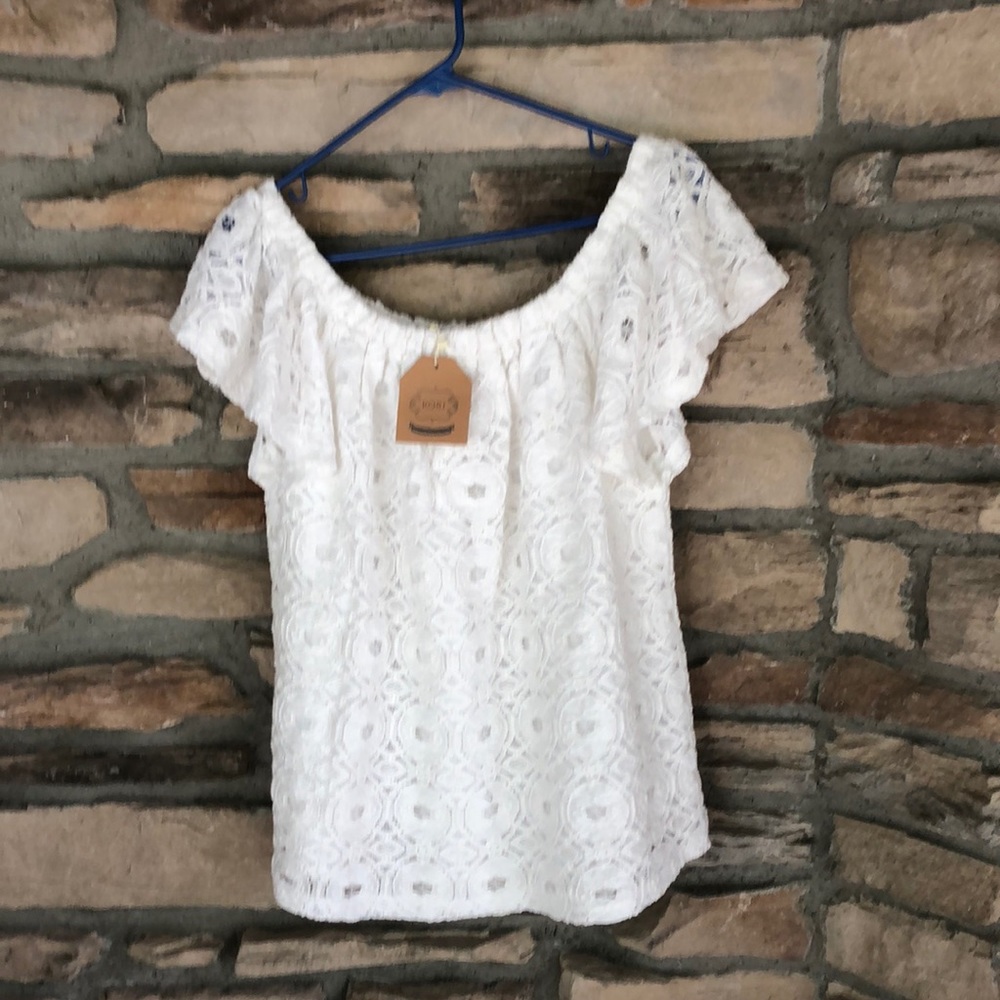 Soft and pretty white with an underlying soft cotton. Blouse. Size small